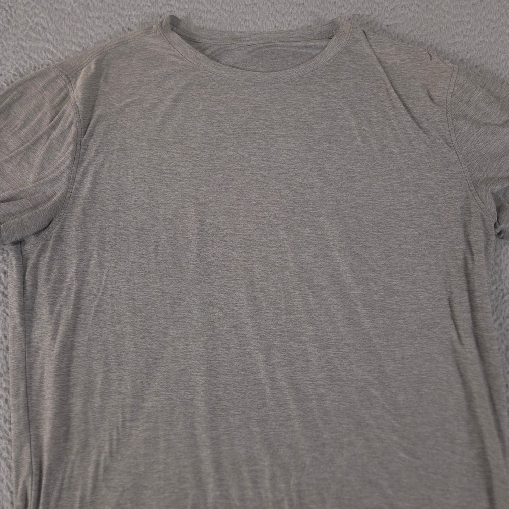 Vuori Shirt‎ Mens L Grey Strato Tech Tee Heathered Performance Short Sleeve Top